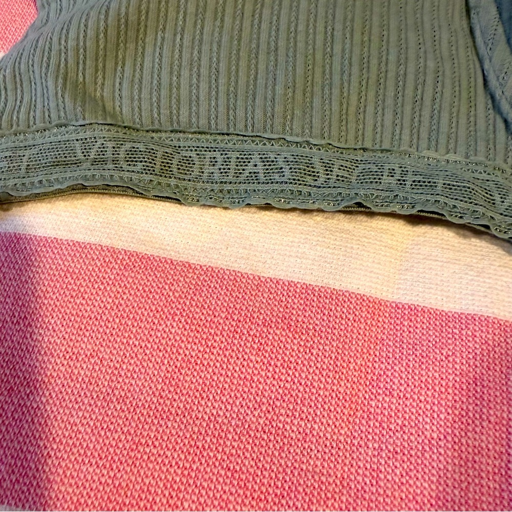 Victoria’s Secret T-Shirt Bra & Matching Panties - Picture 8 of 16